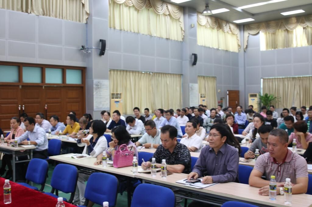 转发:我厅组织学习宣传贯彻党的十九大精神