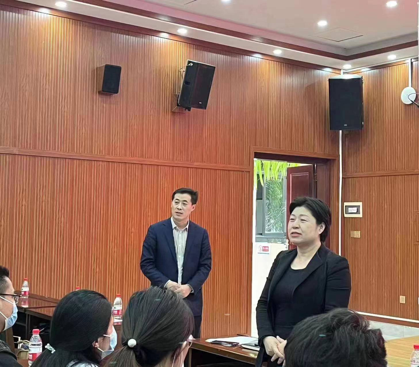 马克思主义学院 “海马论坛”第二期顺利举行