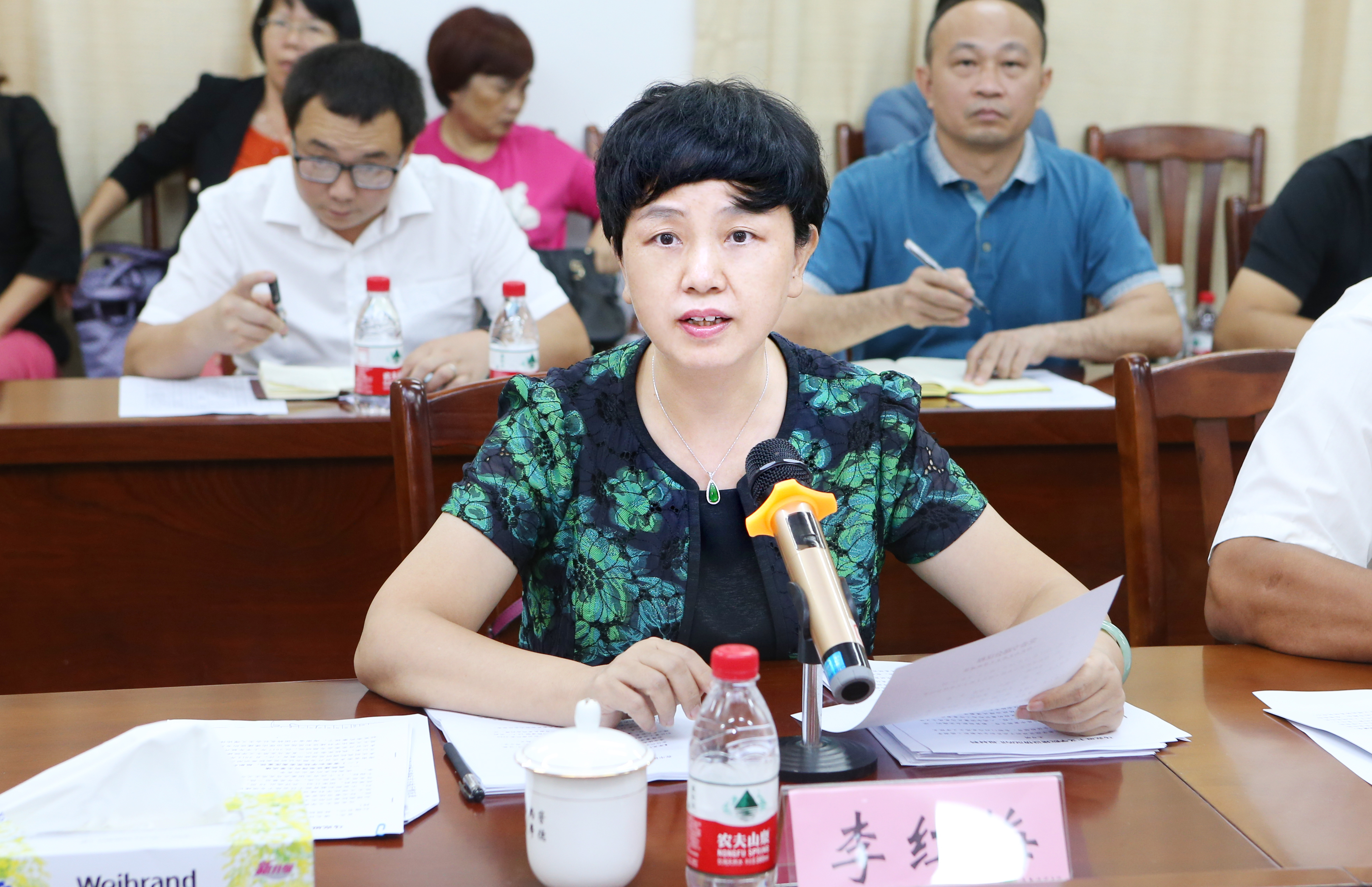 学校召开党委专题会议研究马克思主义学院建设