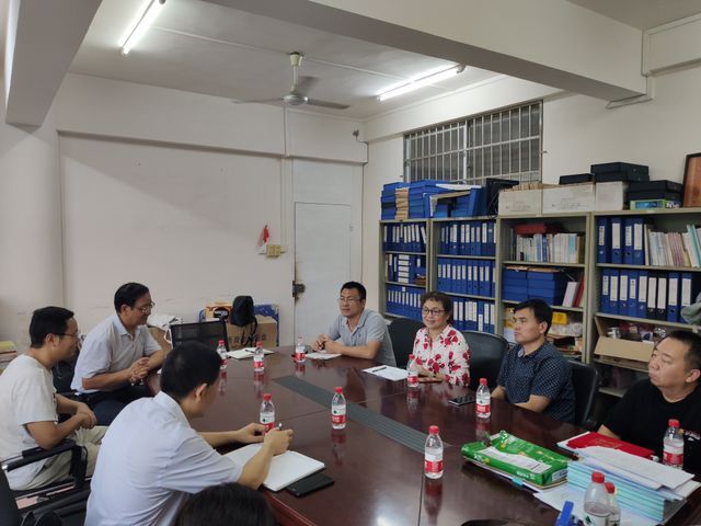 中央民族大学一行到我校马克思主义学院交流座谈