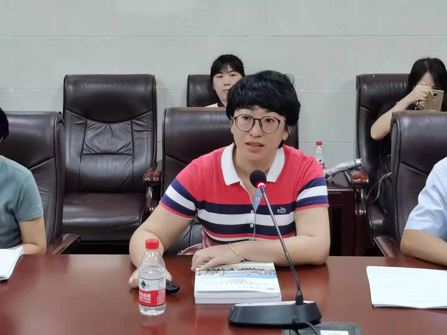 马克思主义学院召开师范类专业认证指导会