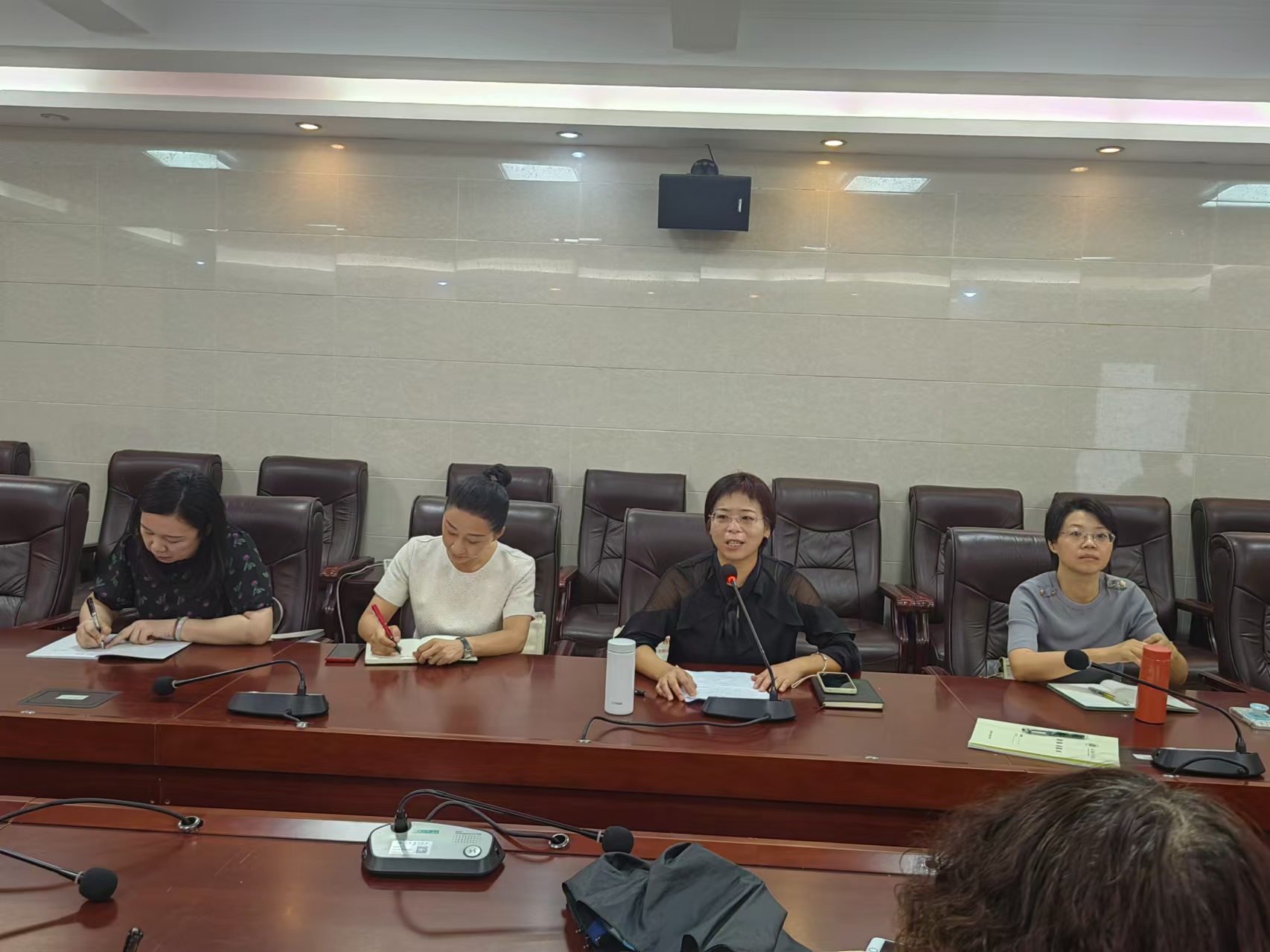 马克思主义学院召开新学期开学工作会议