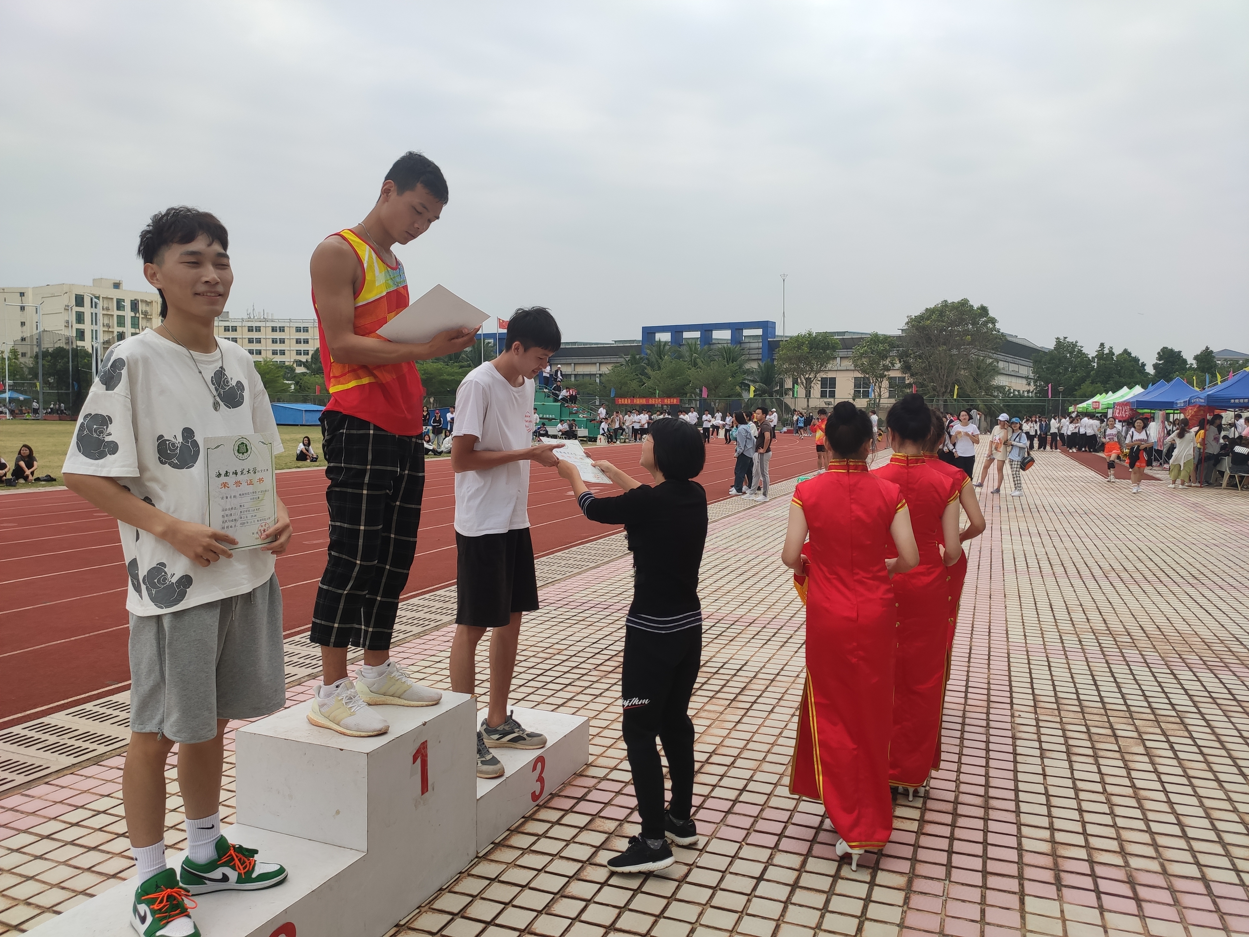 马克思主义学院在第三十七届校运动会取得优异成绩