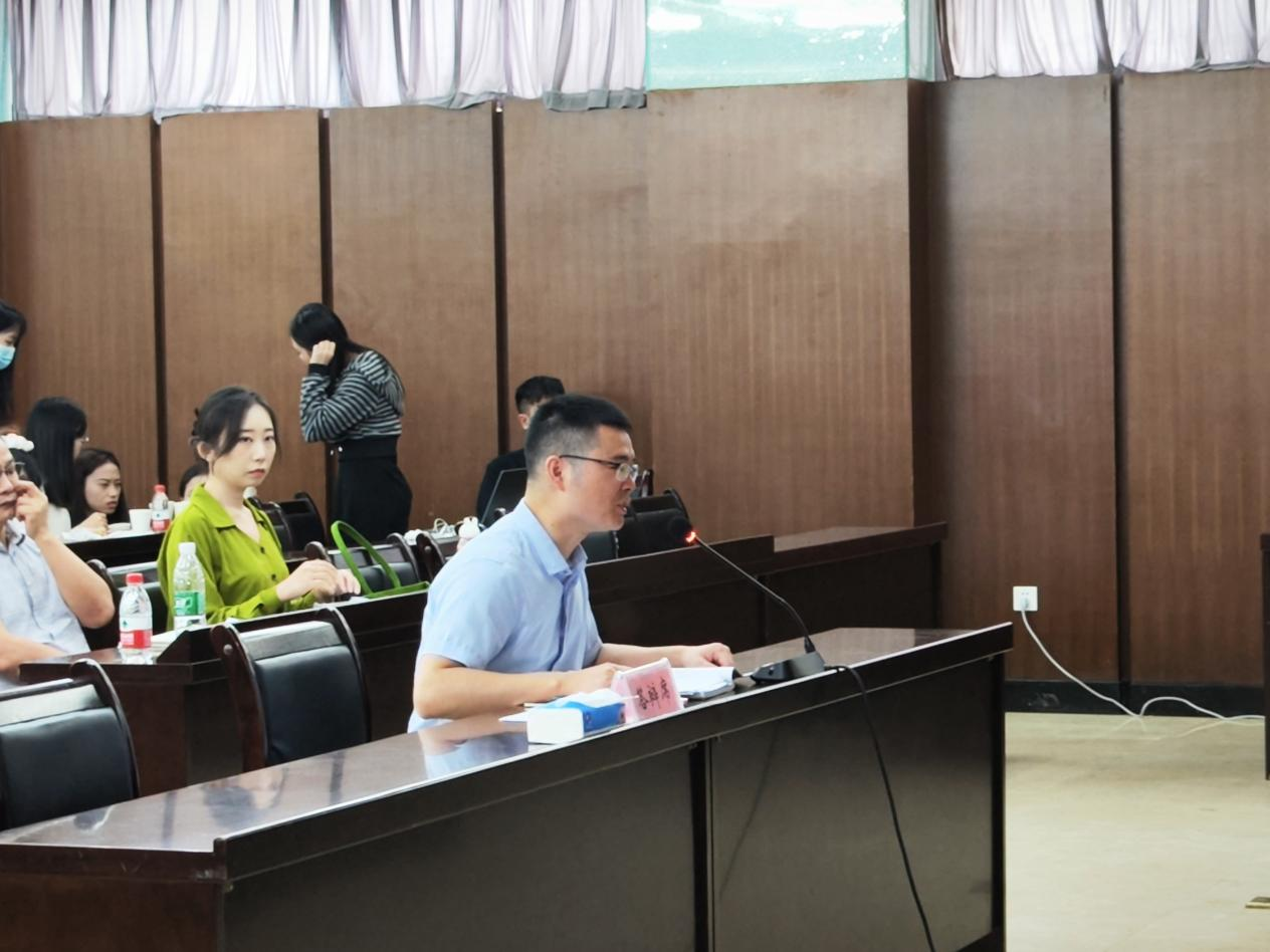 海南师范大学马克思主义学院2022届秋季博士学位论文答辩会圆满结束