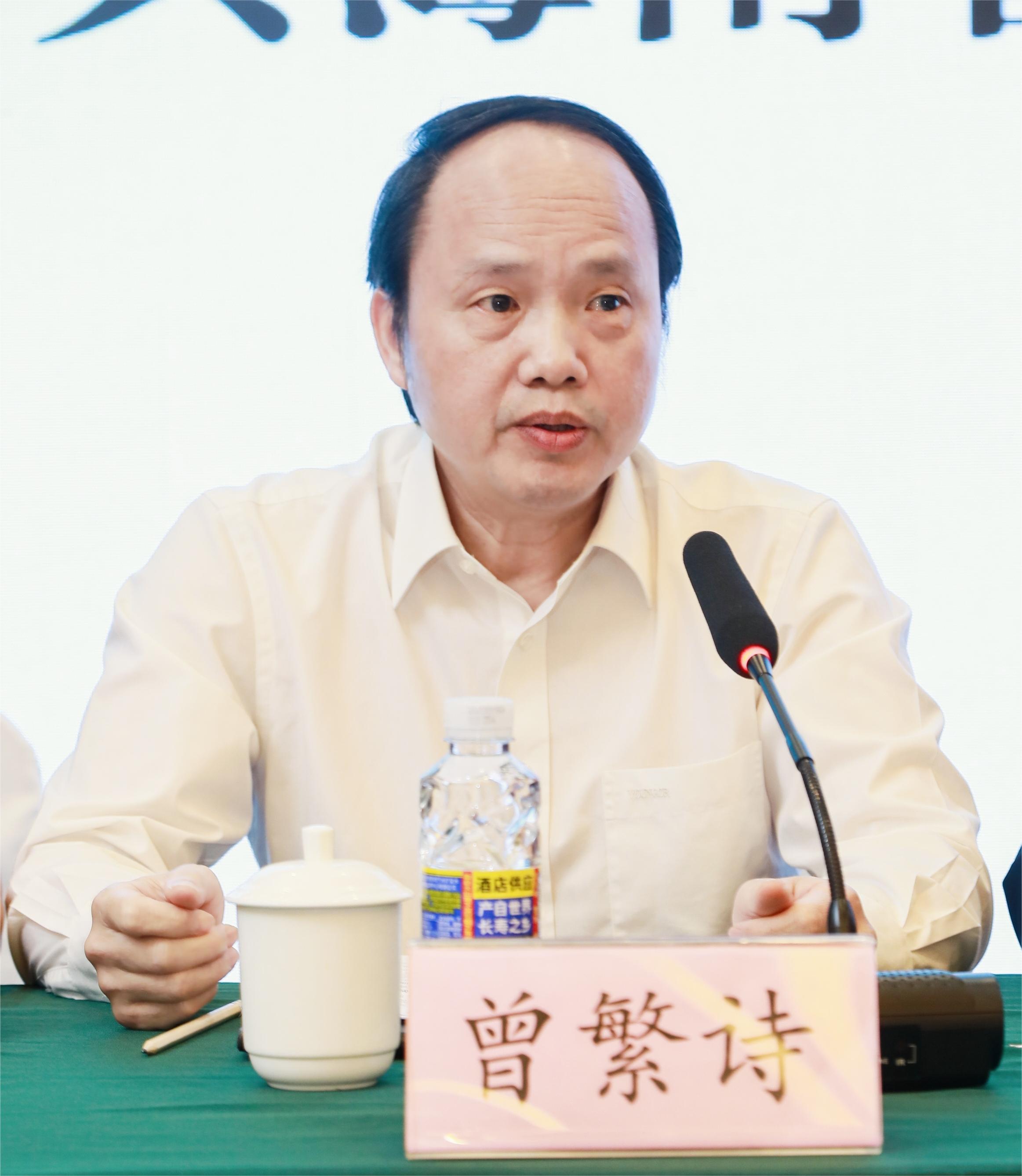 “党的创新理论体系化、学理化研究”研讨会顺利召开