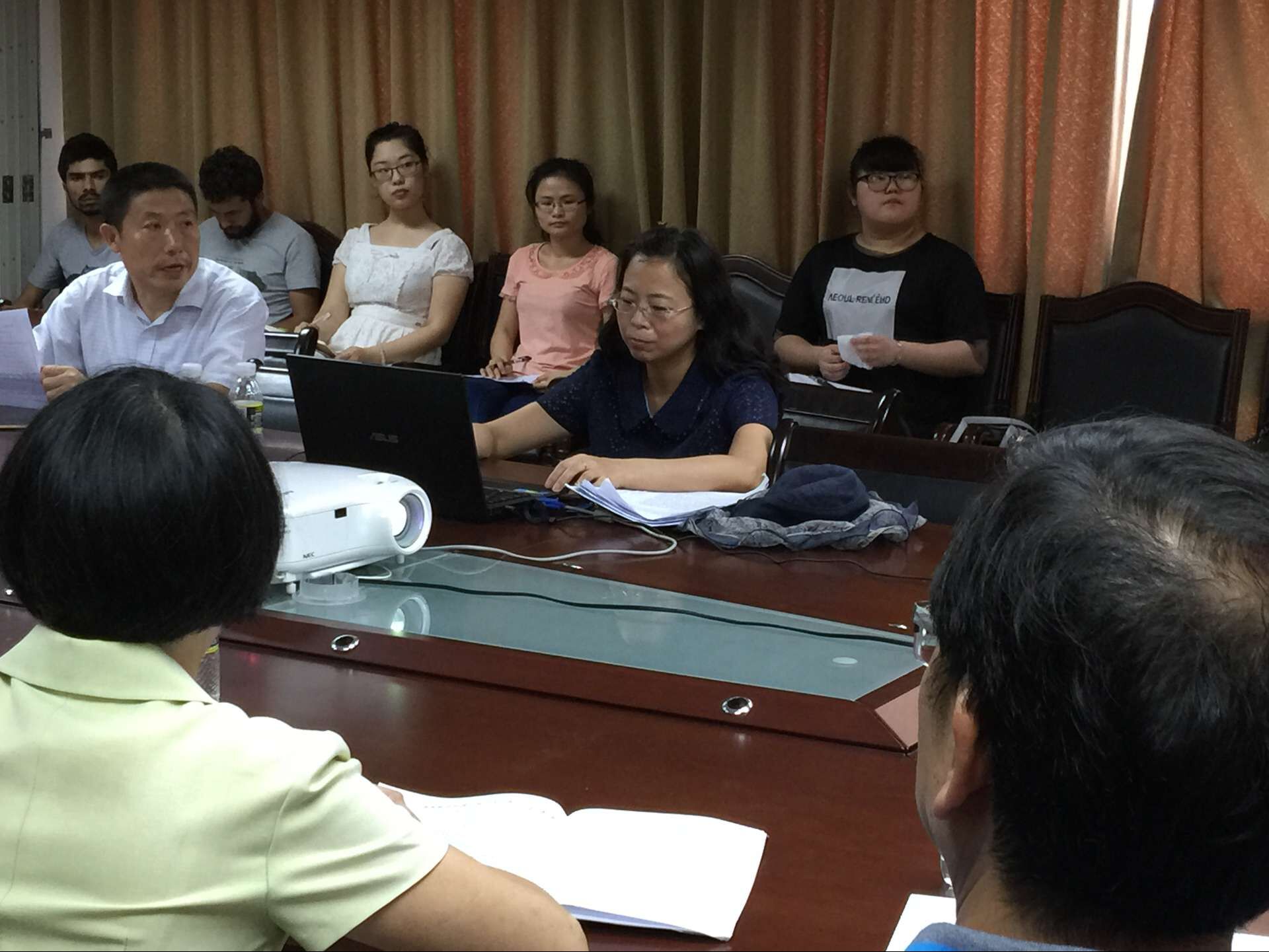 哈尔滨工程大学陈红、杨威教授来我院进行学术讲座
