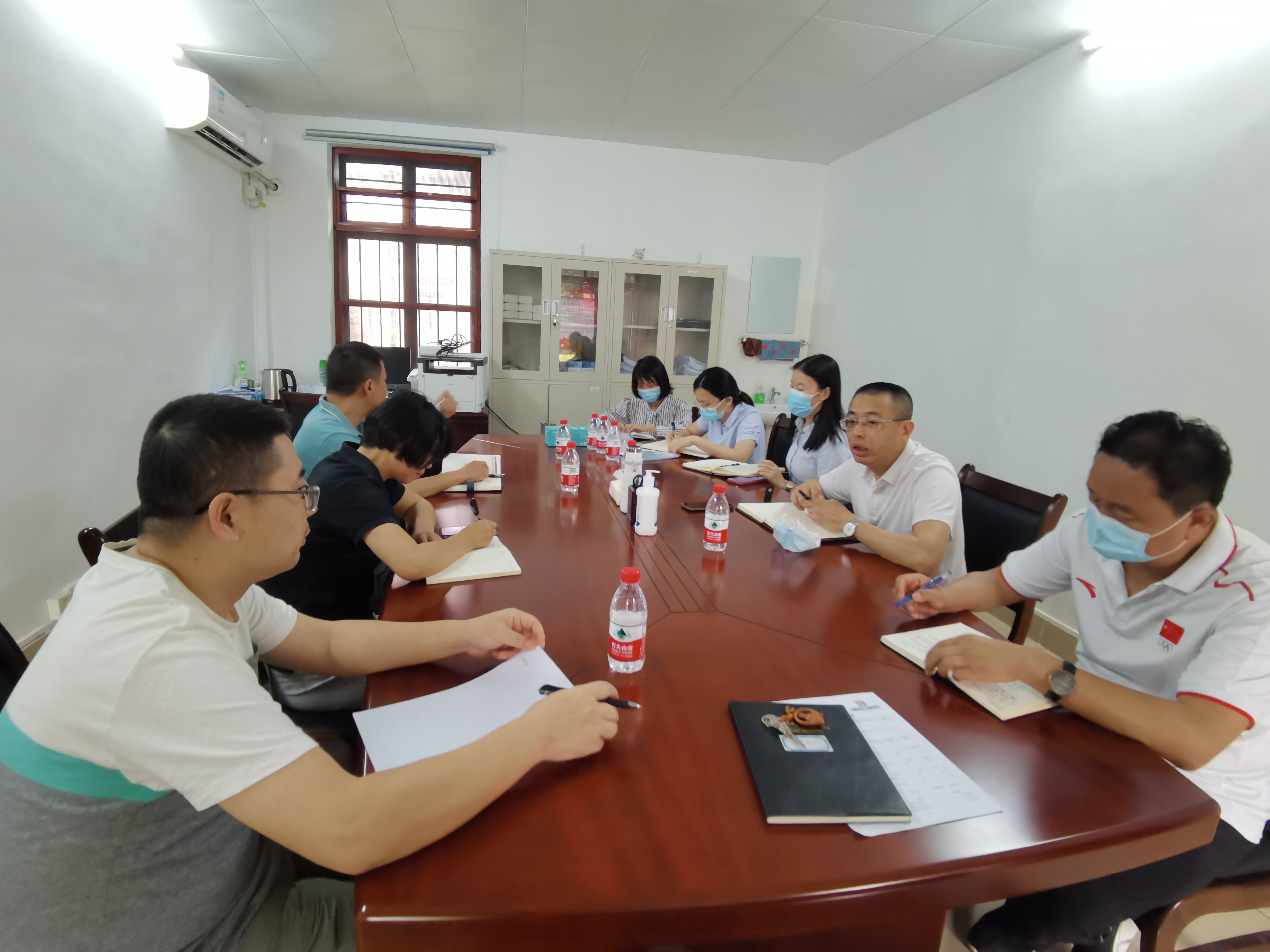 大学科技园党总支书记符广东一行到我院调研交流